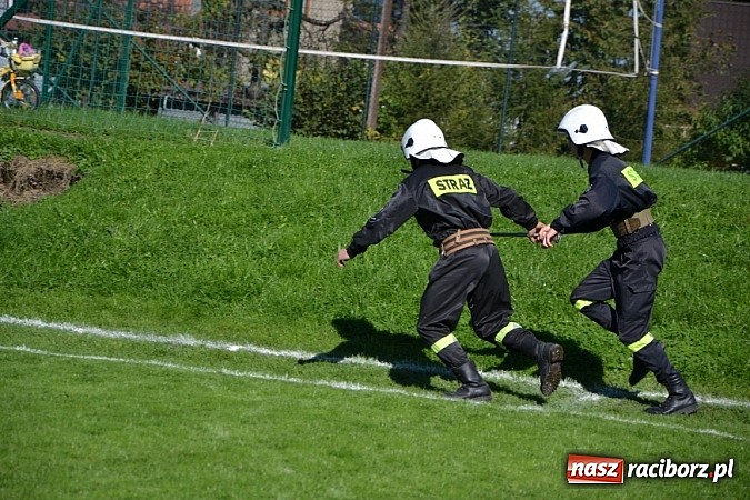 Zdjęcie w galerii na portalu naszraciborz.pl: Zawody sportowo-pożarnicze gminy Krzyżanowice. Hat-trick Roszkowa.  wiadomości z regionu