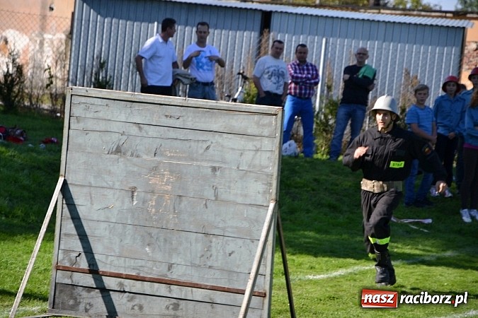 Zdjęcie w galerii na portalu naszraciborz.pl: Zawody sportowo-pożarnicze gminy Krzyżanowice. Hat-trick Roszkowa.  wiadomości z regionu
