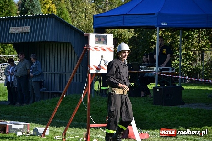 Zdjęcie w galerii na portalu naszraciborz.pl: Zawody sportowo-pożarnicze gminy Krzyżanowice. Hat-trick Roszkowa.  wiadomości z regionu