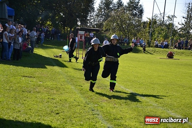 Zdjęcie w galerii na portalu naszraciborz.pl: Zawody sportowo-pożarnicze gminy Krzyżanowice. Hat-trick Roszkowa.  wiadomości z regionu
