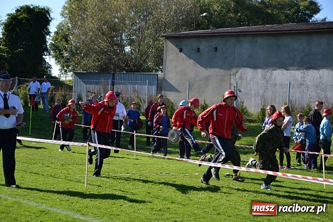 Zdjęcie w galerii na portalu naszraciborz.pl: Zawody sportowo-pożarnicze gminy Krzyżanowice. Hat-trick Roszkowa.  wiadomości z regionu