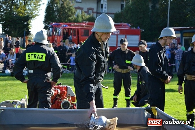 Zdjęcie w galerii na portalu naszraciborz.pl: Zawody sportowo-pożarnicze gminy Krzyżanowice. Hat-trick Roszkowa.  wiadomości z regionu