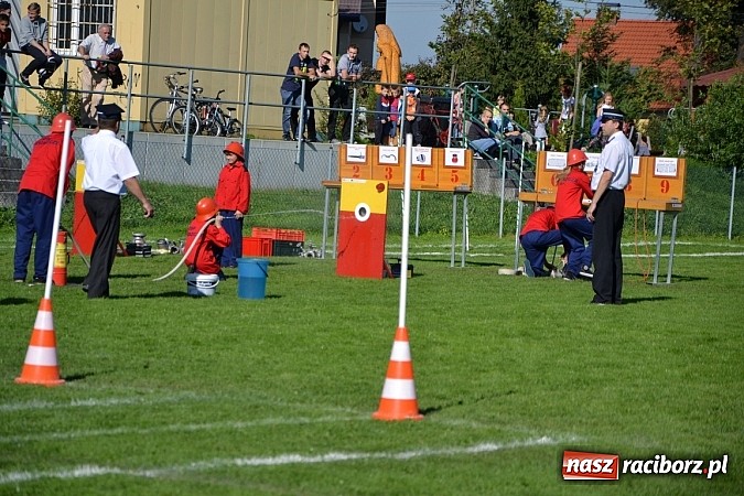 Zdjęcie w galerii na portalu naszraciborz.pl: Zawody sportowo-pożarnicze gminy Krzyżanowice. Hat-trick Roszkowa.  wiadomości z regionu