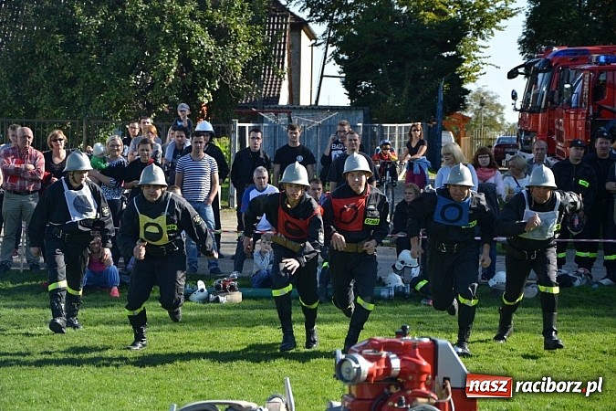 Zdjęcie w galerii na portalu naszraciborz.pl: Zawody sportowo-pożarnicze gminy Krzyżanowice. Hat-trick Roszkowa.  wiadomości z regionu