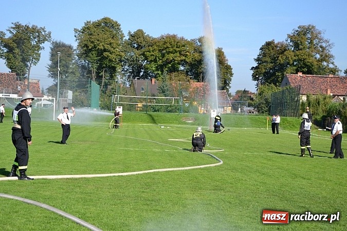 Zdjęcie w galerii na portalu naszraciborz.pl: Zawody sportowo-pożarnicze gminy Krzyżanowice. Hat-trick Roszkowa.  wiadomości z regionu