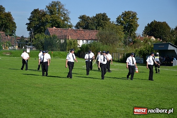 Zdjęcie w galerii na portalu naszraciborz.pl: Zawody sportowo-pożarnicze gminy Krzyżanowice. Hat-trick Roszkowa.  wiadomości z regionu