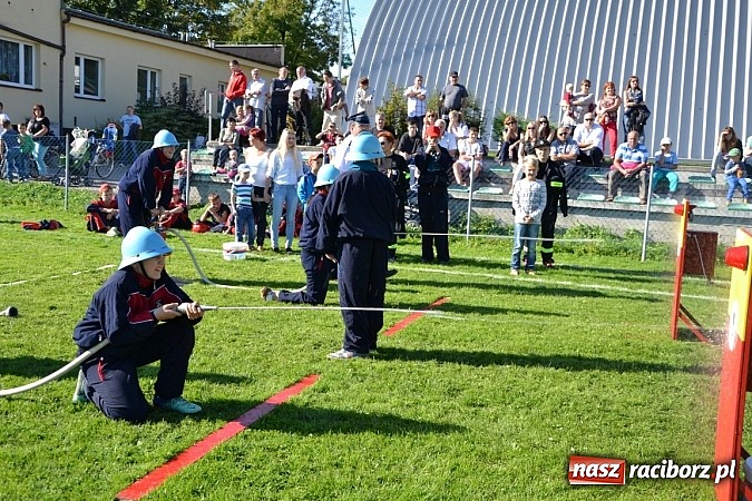 Zdjęcie w galerii na portalu naszraciborz.pl: Zawody sportowo-pożarnicze gminy Krzyżanowice. Hat-trick Roszkowa.  wiadomości z regionu