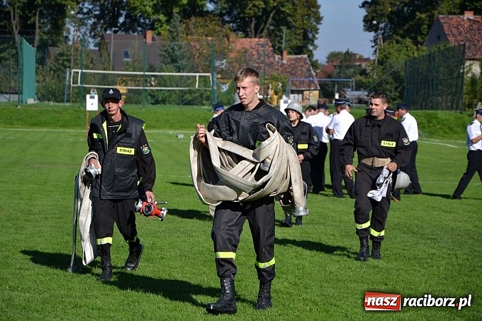 Zdjęcie w galerii na portalu naszraciborz.pl: Zawody sportowo-pożarnicze gminy Krzyżanowice. Hat-trick Roszkowa.  wiadomości z regionu