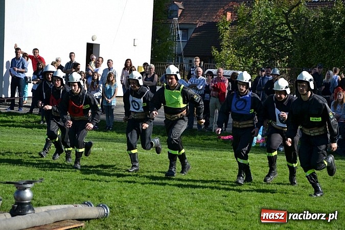 Zdjęcie w galerii na portalu naszraciborz.pl: Zawody sportowo-pożarnicze gminy Krzyżanowice. Hat-trick Roszkowa.  wiadomości z regionu