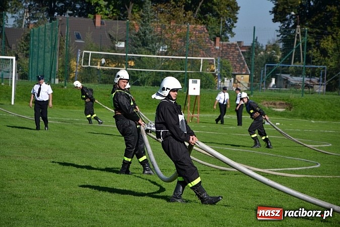 Zdjęcie w galerii na portalu naszraciborz.pl: Zawody sportowo-pożarnicze gminy Krzyżanowice. Hat-trick Roszkowa.  wiadomości z regionu