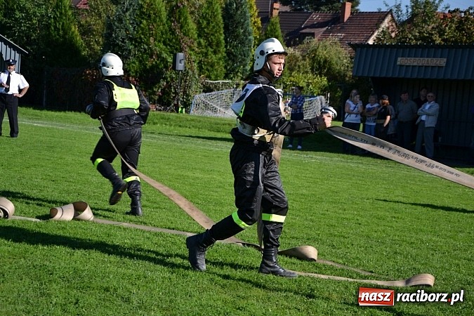 Zdjęcie w galerii na portalu naszraciborz.pl: Zawody sportowo-pożarnicze gminy Krzyżanowice. Hat-trick Roszkowa.  wiadomości z regionu