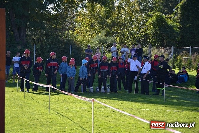 Zdjęcie w galerii na portalu naszraciborz.pl: Zawody sportowo-pożarnicze gminy Krzyżanowice. Hat-trick Roszkowa.  wiadomości z regionu