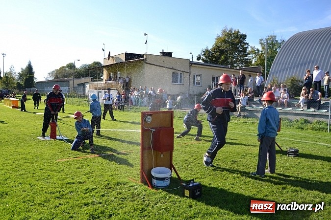 Zdjęcie w galerii na portalu naszraciborz.pl: Zawody sportowo-pożarnicze gminy Krzyżanowice. Hat-trick Roszkowa.  wiadomości z regionu