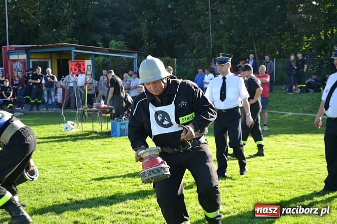 Zdjęcie w galerii na portalu naszraciborz.pl: Zawody sportowo-pożarnicze gminy Krzyżanowice. Hat-trick Roszkowa.  wiadomości z regionu