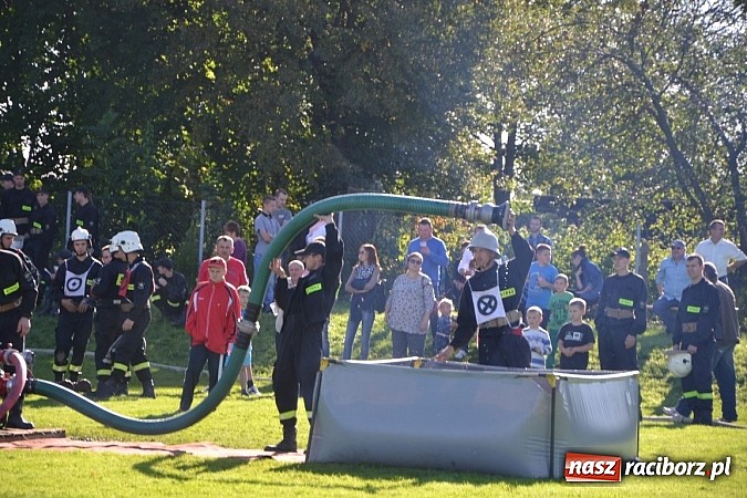 Zdjęcie w galerii na portalu naszraciborz.pl: Zawody sportowo-pożarnicze gminy Krzyżanowice. Hat-trick Roszkowa.  wiadomości z regionu
