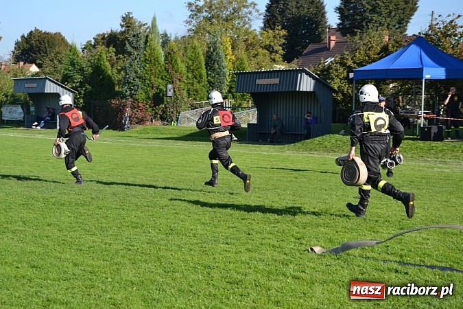 Zdjęcie w galerii na portalu naszraciborz.pl: Zawody sportowo-pożarnicze gminy Krzyżanowice. Hat-trick Roszkowa.  wiadomości z regionu