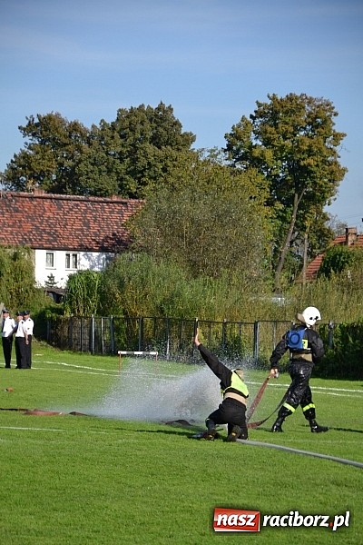 Zdjęcie w galerii na portalu naszraciborz.pl: Zawody sportowo-pożarnicze gminy Krzyżanowice. Hat-trick Roszkowa.  wiadomości z regionu