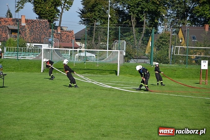 Zdjęcie w galerii na portalu naszraciborz.pl: Zawody sportowo-pożarnicze gminy Krzyżanowice. Hat-trick Roszkowa.  wiadomości z regionu
