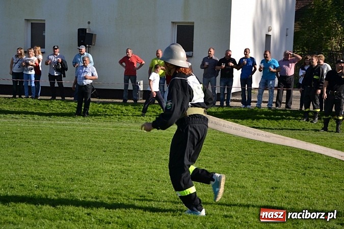 Zdjęcie w galerii na portalu naszraciborz.pl: Zawody sportowo-pożarnicze gminy Krzyżanowice. Hat-trick Roszkowa.  wiadomości z regionu