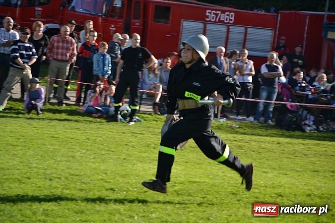 Zdjęcie w galerii na portalu naszraciborz.pl: Zawody sportowo-pożarnicze gminy Krzyżanowice. Hat-trick Roszkowa.  wiadomości z regionu