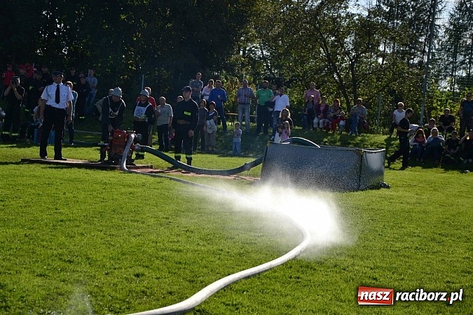 Zdjęcie w galerii na portalu naszraciborz.pl: Zawody sportowo-pożarnicze gminy Krzyżanowice. Hat-trick Roszkowa.  wiadomości z regionu