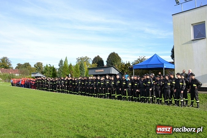 Zdjęcie w galerii na portalu naszraciborz.pl: Zawody sportowo-pożarnicze gminy Krzyżanowice. Hat-trick Roszkowa.  wiadomości z regionu
