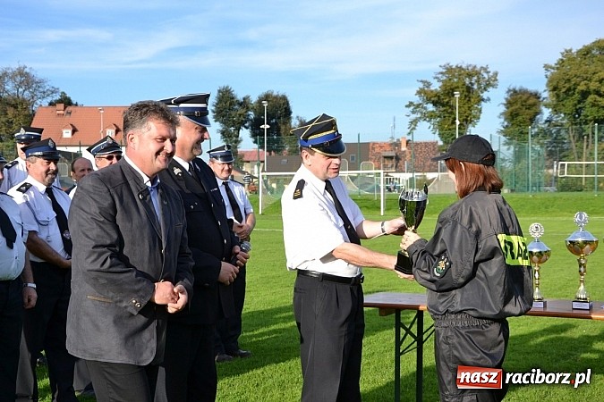 Zdjęcie w galerii na portalu naszraciborz.pl: Zawody sportowo-pożarnicze gminy Krzyżanowice. Hat-trick Roszkowa.  wiadomości z regionu