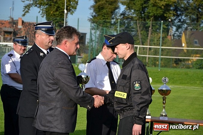 Zdjęcie w galerii na portalu naszraciborz.pl: Zawody sportowo-pożarnicze gminy Krzyżanowice. Hat-trick Roszkowa.  wiadomości z regionu