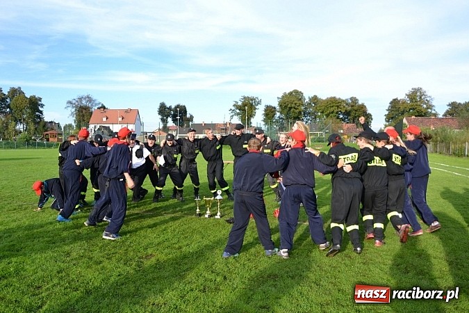 Zdjęcie w galerii na portalu naszraciborz.pl: Zawody sportowo-pożarnicze gminy Krzyżanowice. Hat-trick Roszkowa.  wiadomości z regionu
