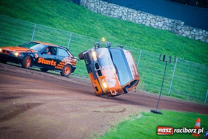 Zdjęcie w galerii na portalu naszraciborz.pl: Niesamowite kaskaderskie show Flott Stunts Team  wiadomości z regionu