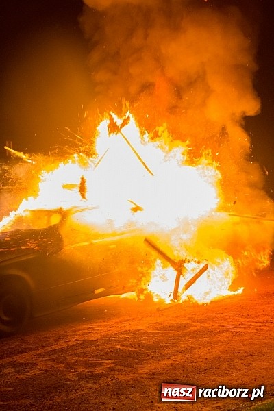 Zdjęcie w galerii na portalu naszraciborz.pl: Niesamowite kaskaderskie show Flott Stunts Team  wiadomości z regionu