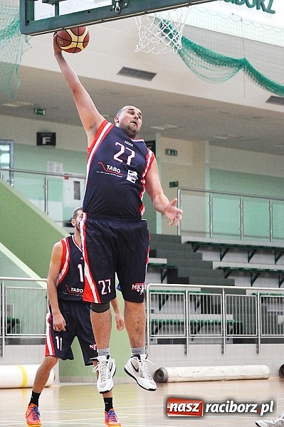 Zdjęcie w galerii na portalu naszraciborz.pl: Koszykówka: Puchar Rektora PWSZ w rękach MKS-u Otmuchów wiadomości z regionu