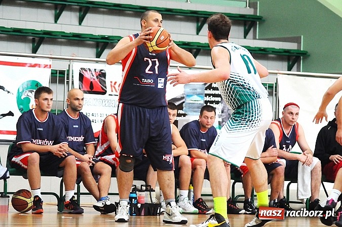 Zdjęcie w galerii na portalu naszraciborz.pl: Koszykówka: Puchar Rektora PWSZ w rękach MKS-u Otmuchów wiadomości z regionu