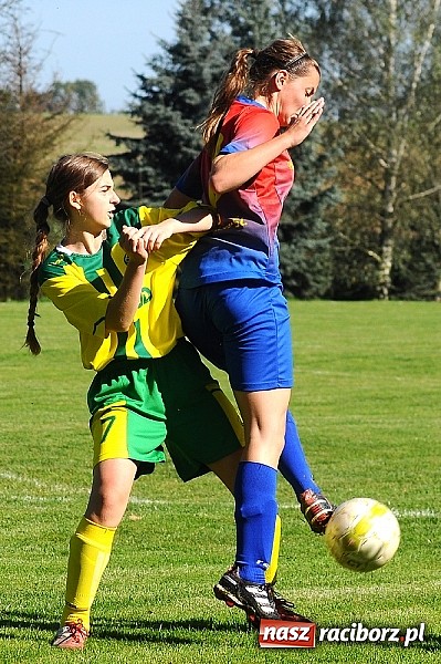 Zdjęcie w galerii na portalu naszraciborz.pl: Dziewczyny z Gamowa nie dały rady wodzisławiankom wiadomości z regionu