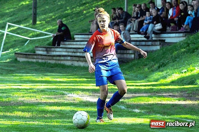Zdjęcie w galerii na portalu naszraciborz.pl: Dziewczyny z Gamowa nie dały rady wodzisławiankom wiadomości z regionu