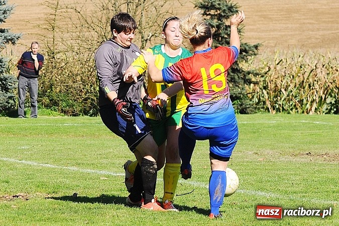 Zdjęcie w galerii na portalu naszraciborz.pl: Dziewczyny z Gamowa nie dały rady wodzisławiankom wiadomości z regionu