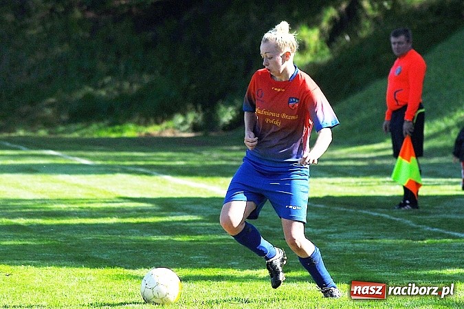 Zdjęcie w galerii na portalu naszraciborz.pl: Dziewczyny z Gamowa nie dały rady wodzisławiankom wiadomości z regionu