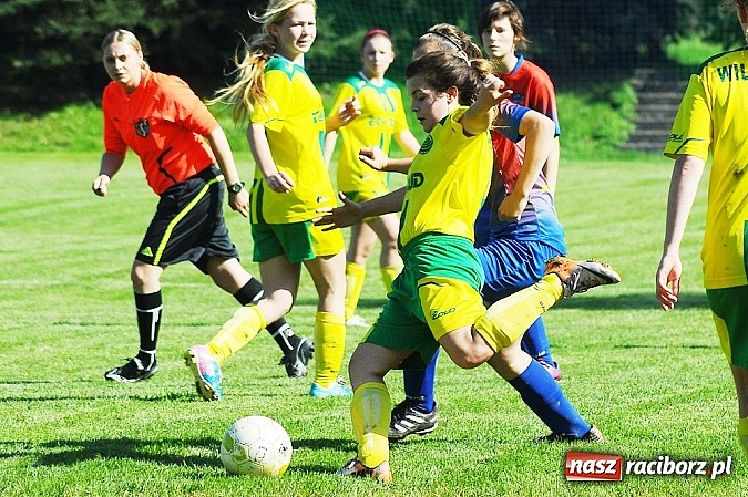 Zdjęcie w galerii na portalu naszraciborz.pl: Dziewczyny z Gamowa nie dały rady wodzisławiankom wiadomości z regionu