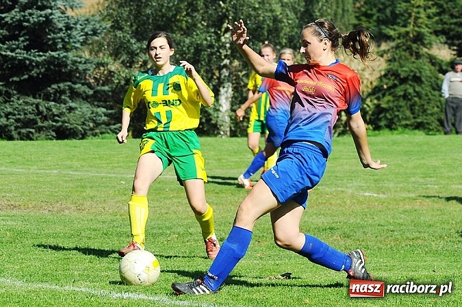 Zdjęcie w galerii na portalu naszraciborz.pl: Dziewczyny z Gamowa nie dały rady wodzisławiankom wiadomości z regionu