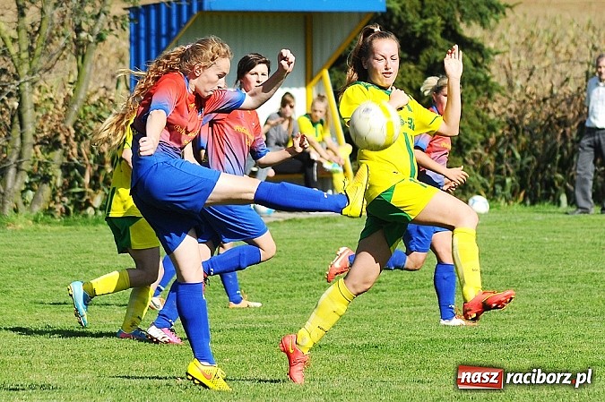 Zdjęcie w galerii na portalu naszraciborz.pl: Dziewczyny z Gamowa nie dały rady wodzisławiankom wiadomości z regionu