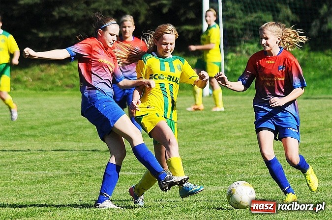 Zdjęcie w galerii na portalu naszraciborz.pl: Dziewczyny z Gamowa nie dały rady wodzisławiankom wiadomości z regionu