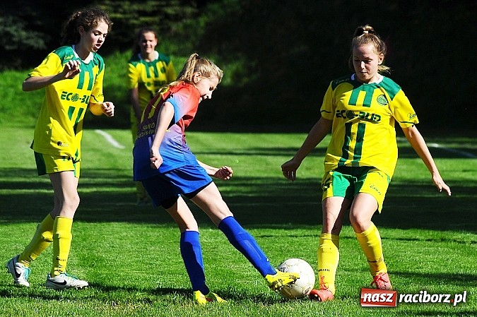 Zdjęcie w galerii na portalu naszraciborz.pl: Dziewczyny z Gamowa nie dały rady wodzisławiankom wiadomości z regionu