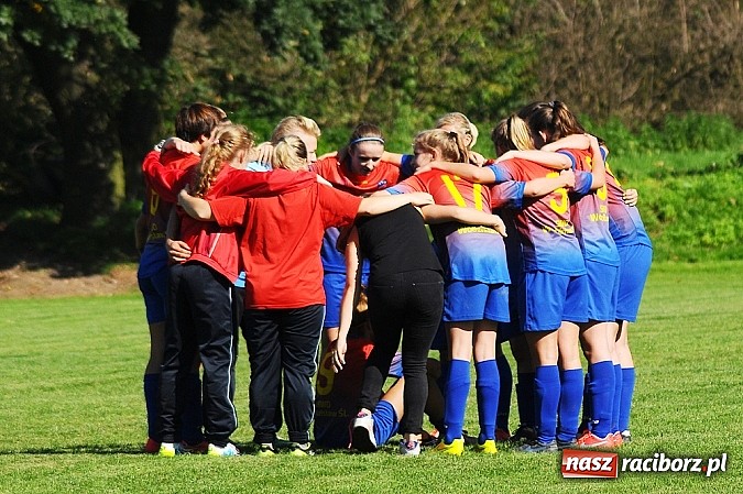 Zdjęcie w galerii na portalu naszraciborz.pl: Dziewczyny z Gamowa nie dały rady wodzisławiankom wiadomości z regionu