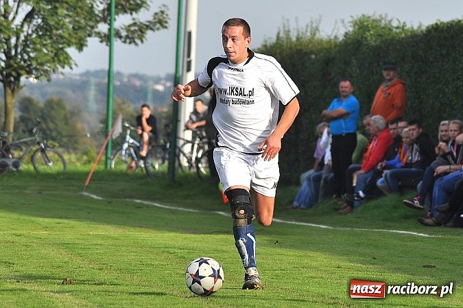 Zdjęcie w galerii na portalu naszraciborz.pl: A klasa: Zameczek obronił trzy punkty wiadomości z regionu