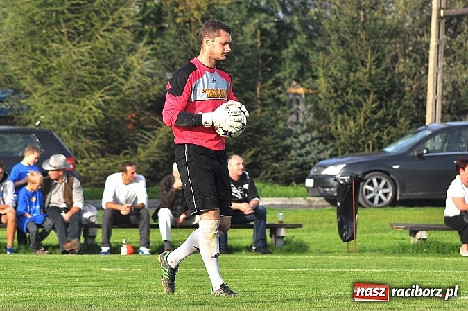 Zdjęcie w galerii na portalu naszraciborz.pl: A klasa: Zameczek obronił trzy punkty wiadomości z regionu