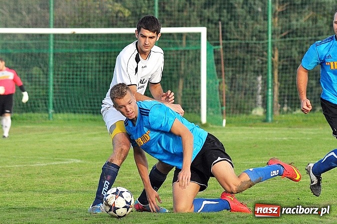 Zdjęcie w galerii na portalu naszraciborz.pl: A klasa: Zameczek obronił trzy punkty wiadomości z regionu