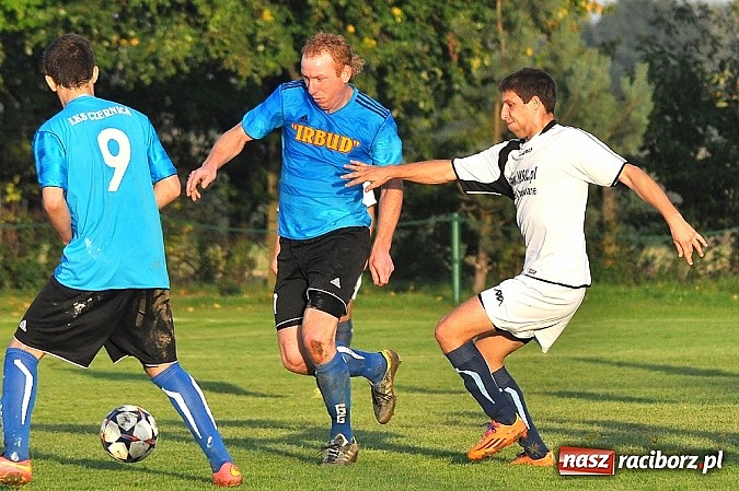 Zdjęcie w galerii na portalu naszraciborz.pl: A klasa: Zameczek obronił trzy punkty wiadomości z regionu