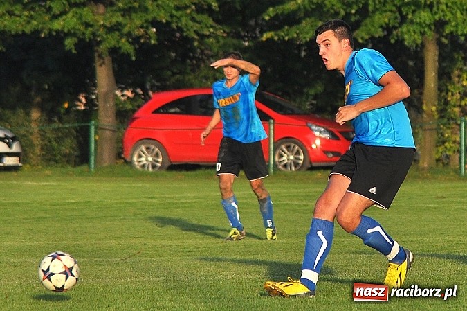 Zdjęcie w galerii na portalu naszraciborz.pl: A klasa: Zameczek obronił trzy punkty wiadomości z regionu