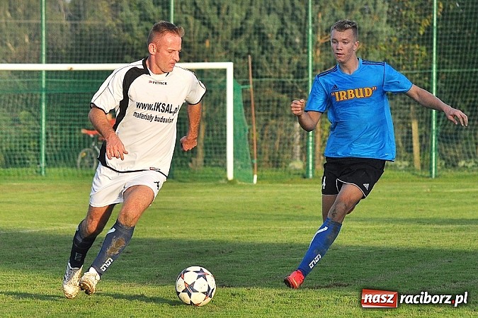 Zdjęcie w galerii na portalu naszraciborz.pl: A klasa: Zameczek obronił trzy punkty wiadomości z regionu