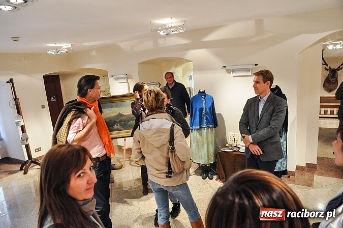 Zdjęcie w galerii na portalu naszraciborz.pl: Arystokratyczna wizyta na raciborskim zamku wiadomości z regionu